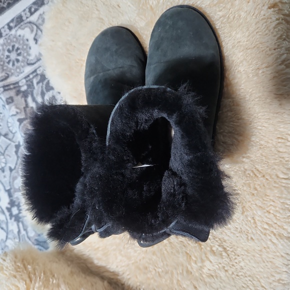 Boots Uggs size 11 UGG® Mini Bailey Bow II Boot - Picture 3 of 8